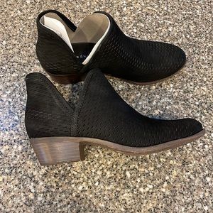 NEW Lucky Baley ankle boots black